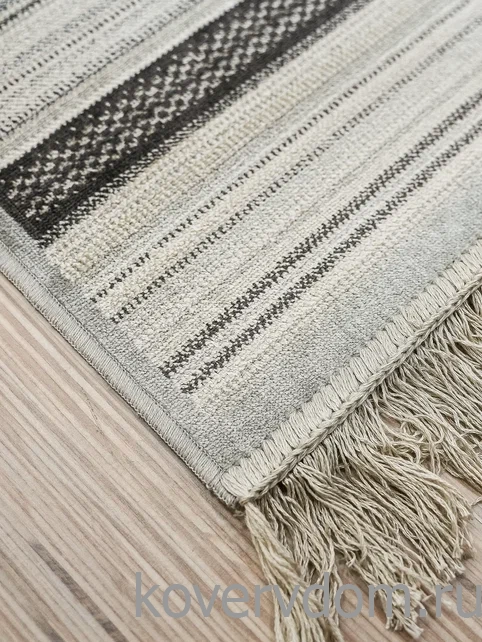 Ковер из вискозы и хлопка Royal Palace 14634 5323