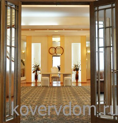 Ковер нестандартного размера в общественное помещение Ковер нестандартного размера в общественное помещение