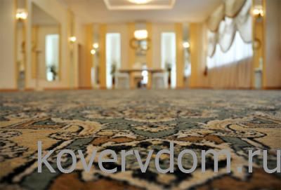 Ковер нестандартного размера в общественное помещение Ковер нестандартного размера в общественное помещение